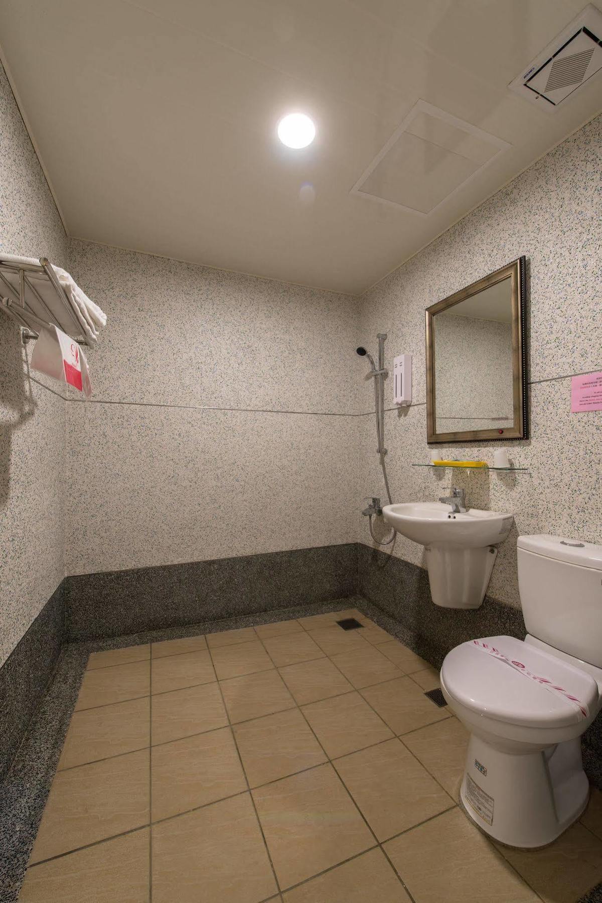 Shanghai Hotel Zhongli Extérieur photo